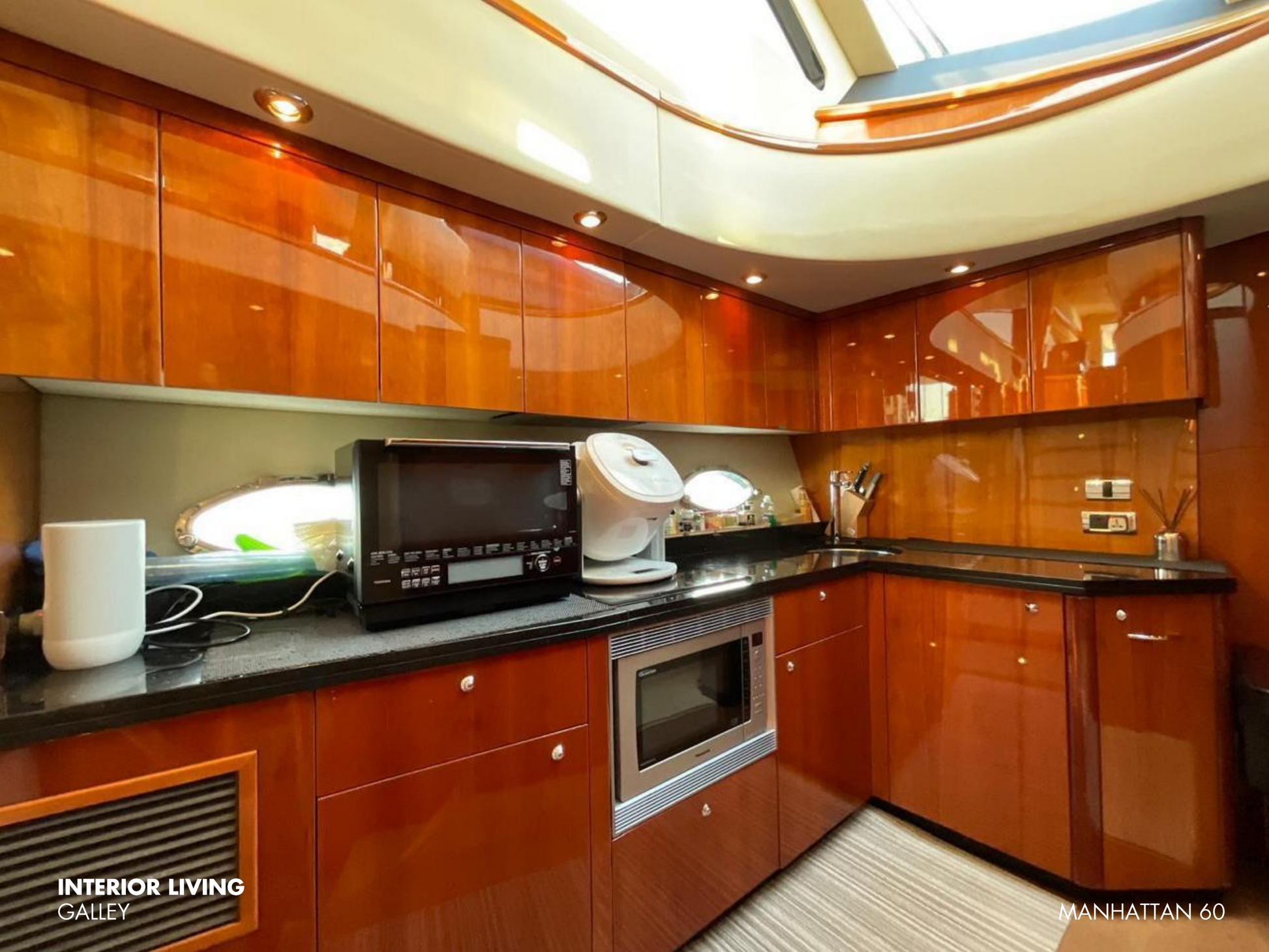 2008 SUNSEEKER MANHATTAN 60 BF
