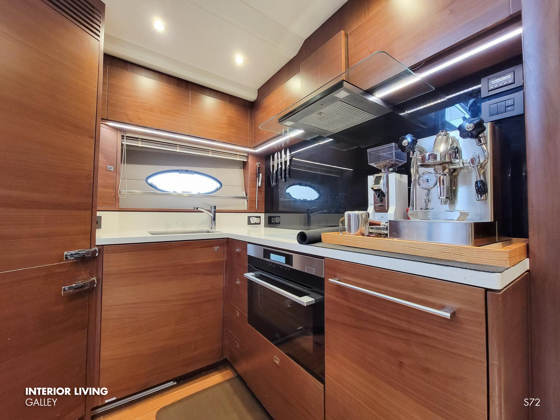 2016 PRINCESS S72 BF