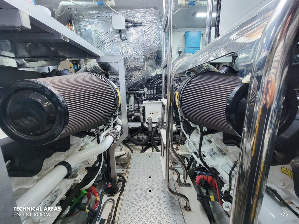 2016 PRINCESS S72 BF