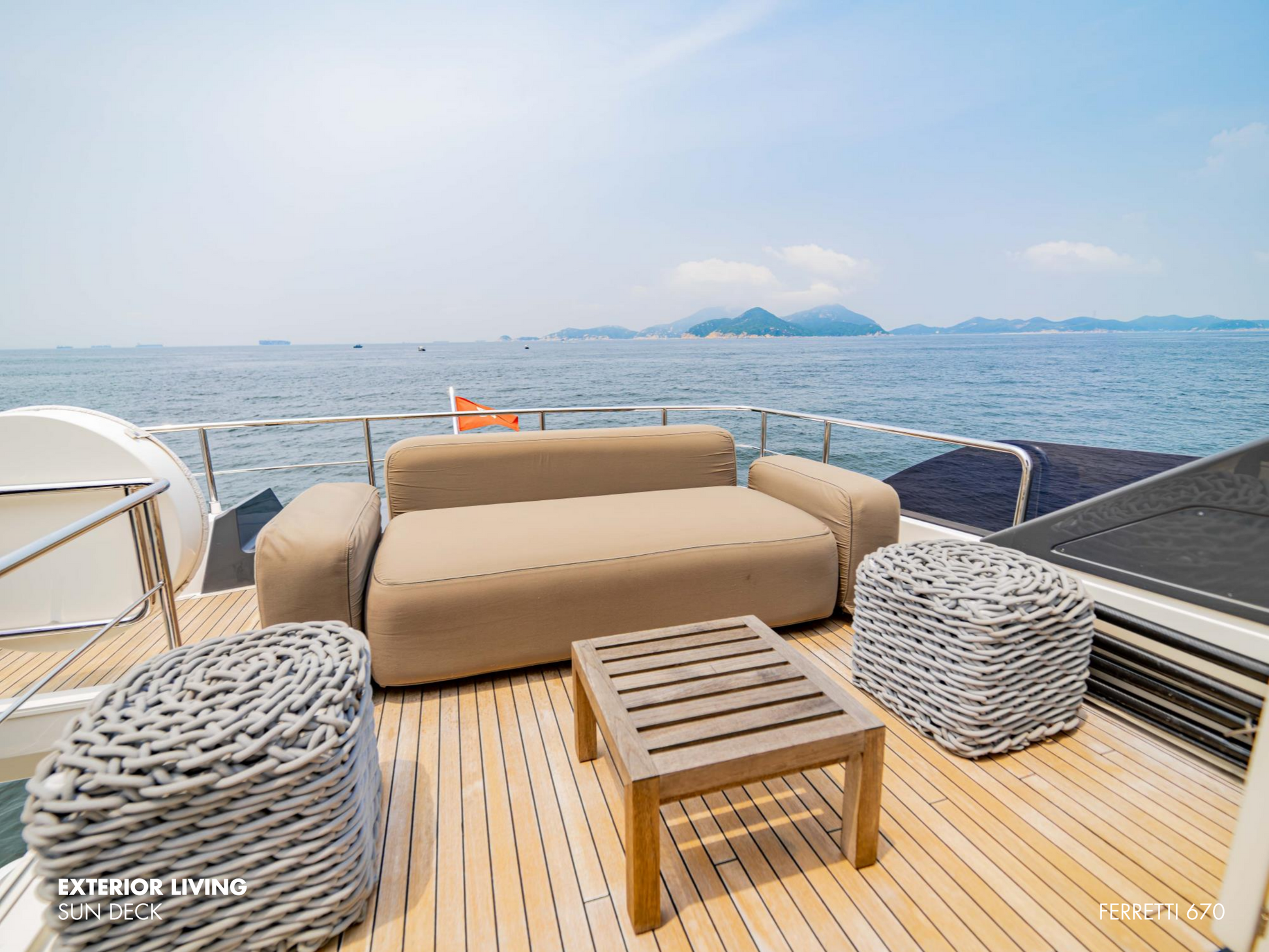 2019 FERRETTI 670 BF